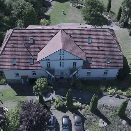 Herrenhaus Carolinenhof * Groß Plasten