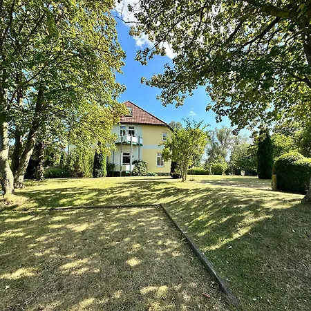 Lägenhet Herrenhaus Carolinenhof Groß Plasten