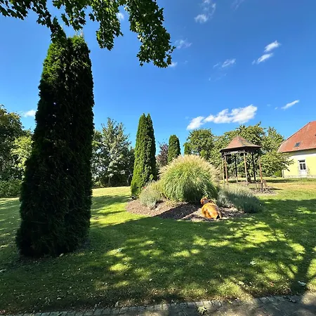 Lägenhet Herrenhaus Carolinenhof *