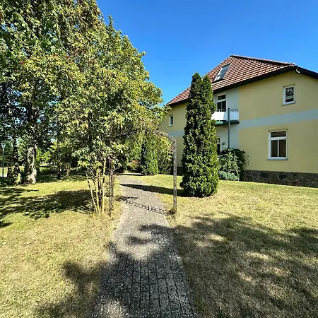 Herrenhaus Carolinenhof * Groß Plasten